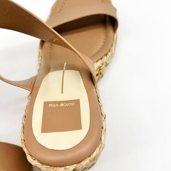 Dolce Vita
Cannes wedge sandal - Picture 3 of 7